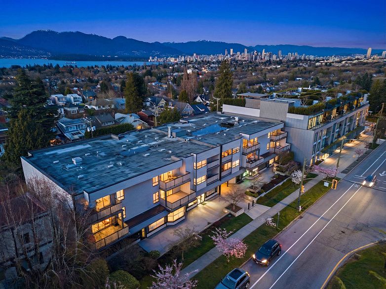 207 3663 W 16 Avenue