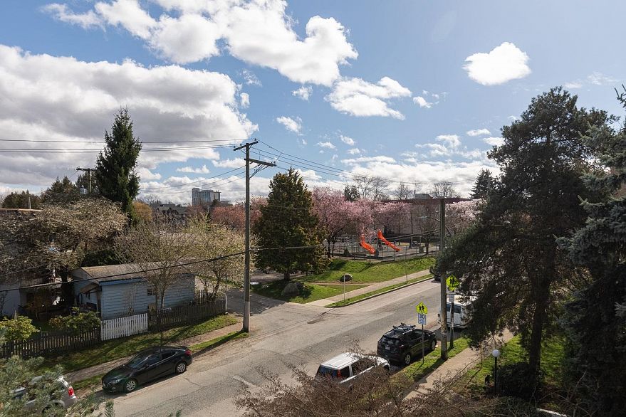 408 2222 Prince Edward Street