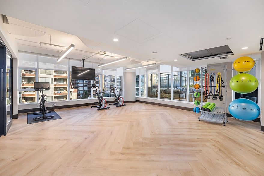 3103 1335 Howe Street