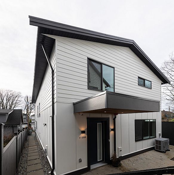 1 3506 E Pender Street