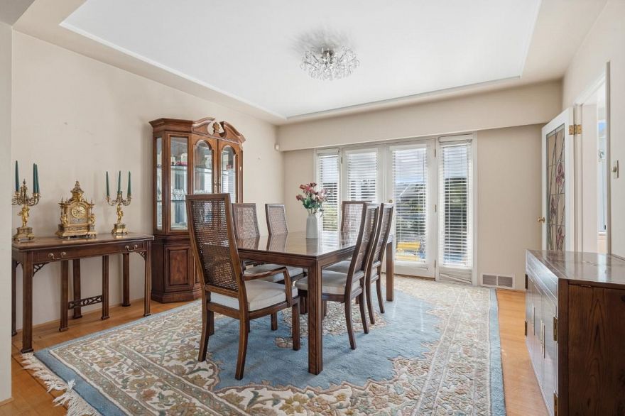 6034 Collingwood Place