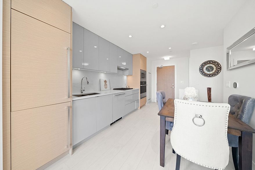 2201 3438 Sawmill Crescent