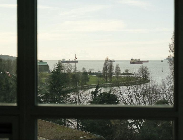 806 1005 Beach Avenue