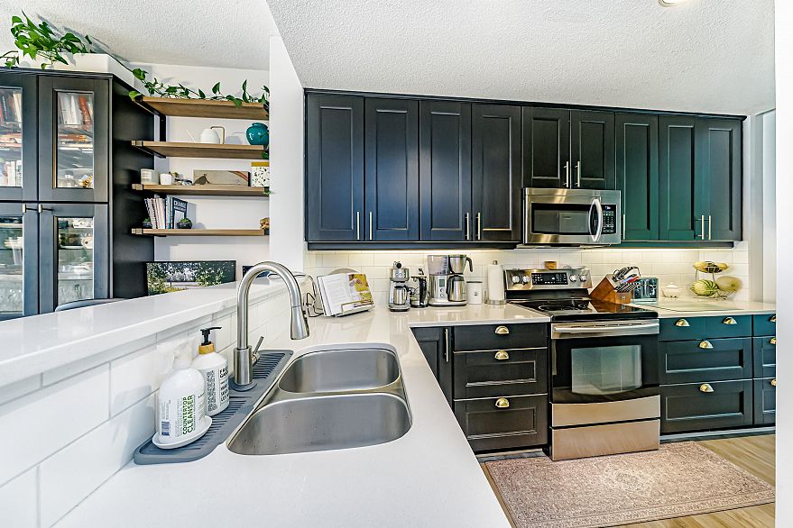 2162 E Kent Avenue South