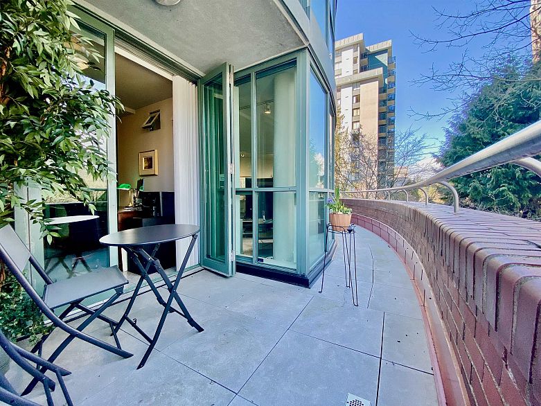 301 1888 Alberni Street