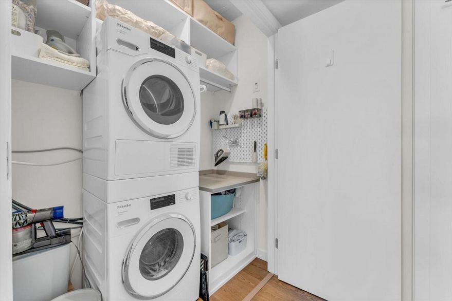 2602 788 Richards Street