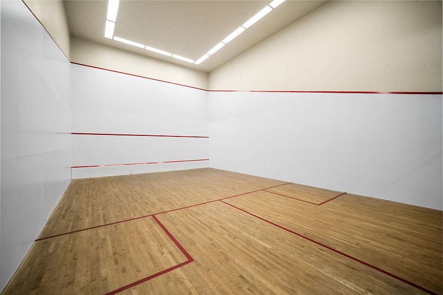 702 1008 Cambie Street