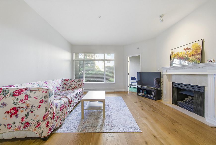 105 5735 Hampton Place