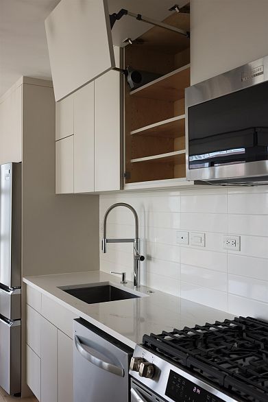 1403 989 Beatty Street