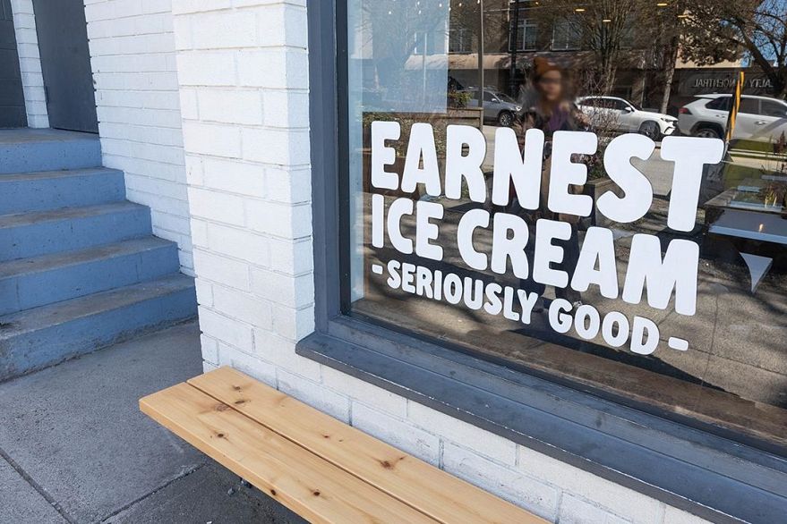 102 3981 Fraser Street