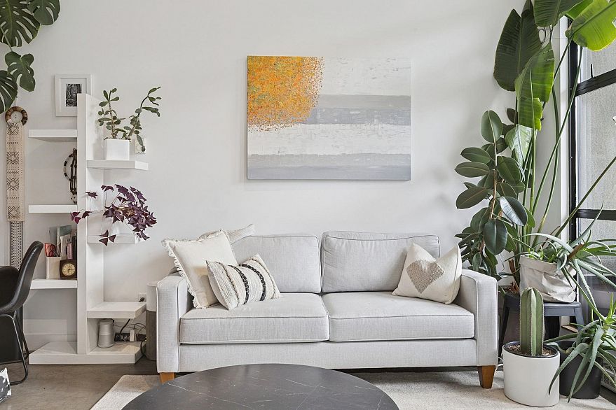 10 2156 W 12th Avenue