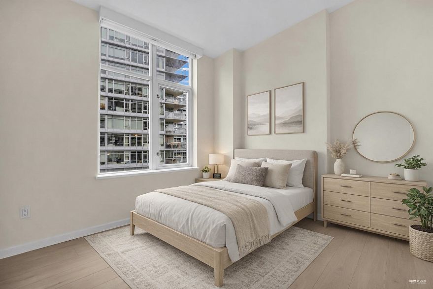 704 181 W 1st Avenue