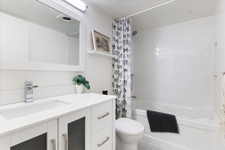 118 2960 E 29th Avenue