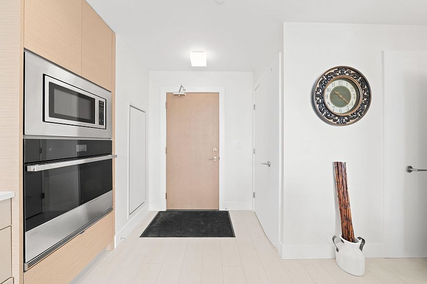 2201 3438 Sawmill Crescent