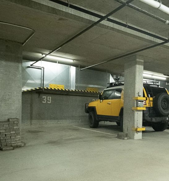 806 1005 Beach Avenue