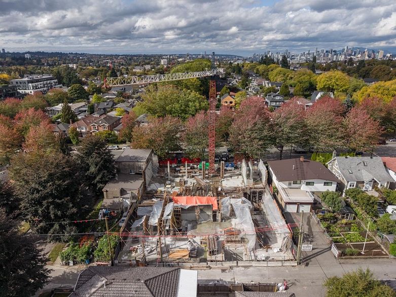 405 2250 Nanaimo Street