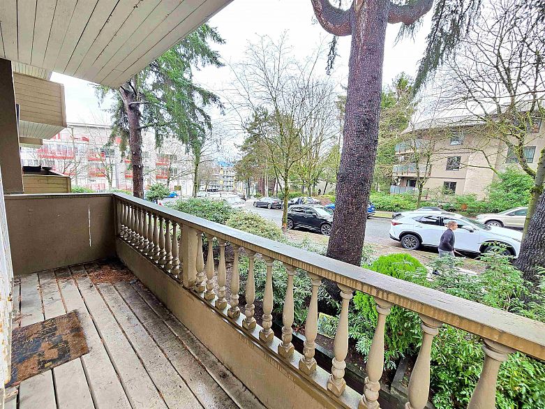 207 350 E 5th Avenue