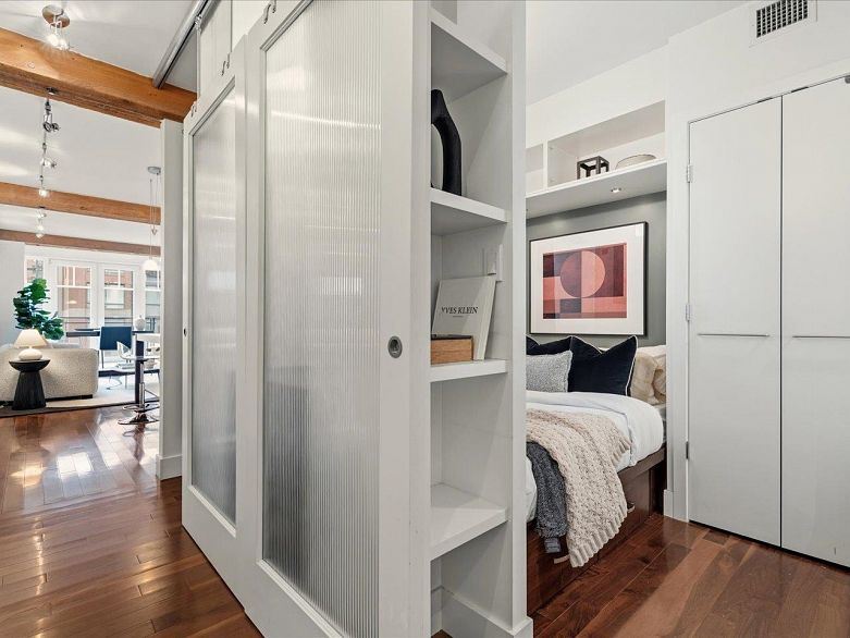 301 1275 Hamilton Street