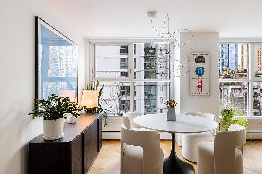 806 1318 Homer Street