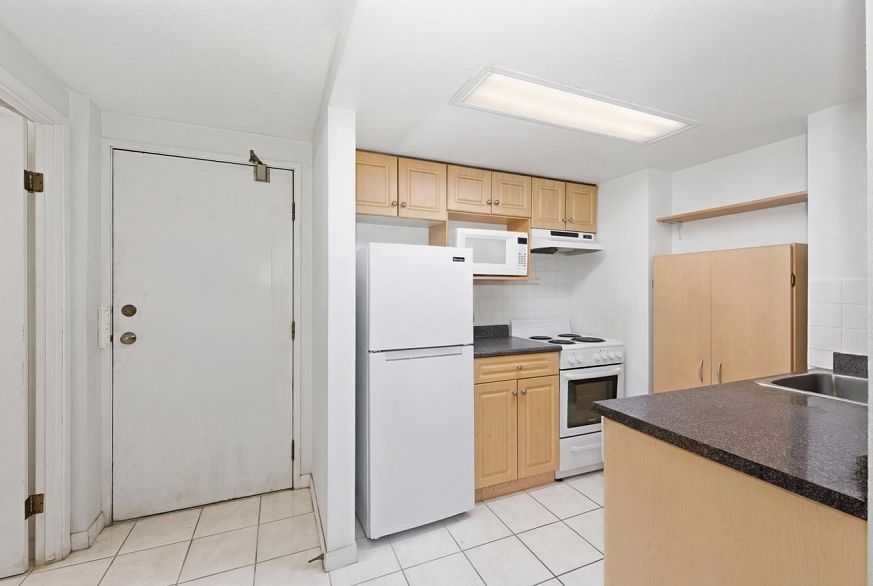 116 950 Drake Street