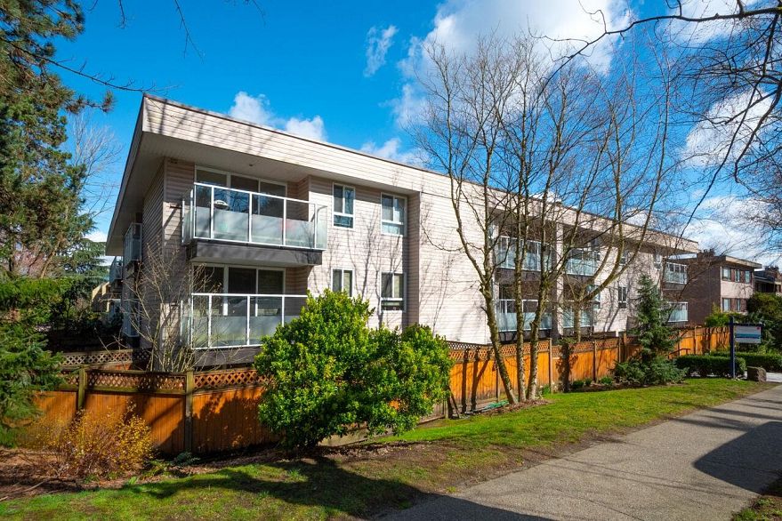 307 825 E 7th Avenue