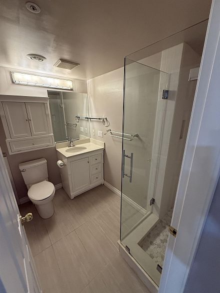 211 5723 Balsam Street