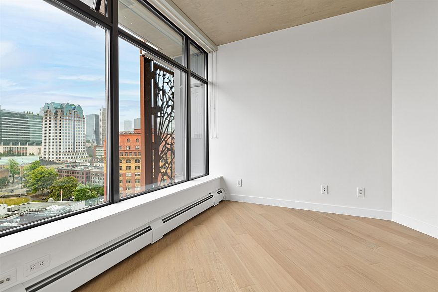 1808 128 W Cordova Street