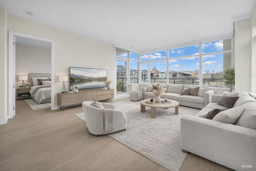 704 181 W 1st Avenue