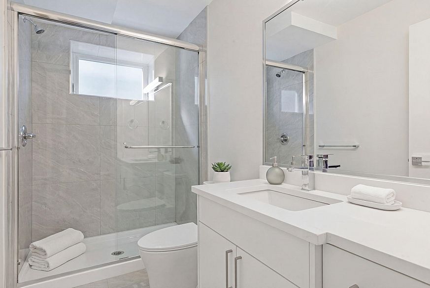 2136 Venables Street