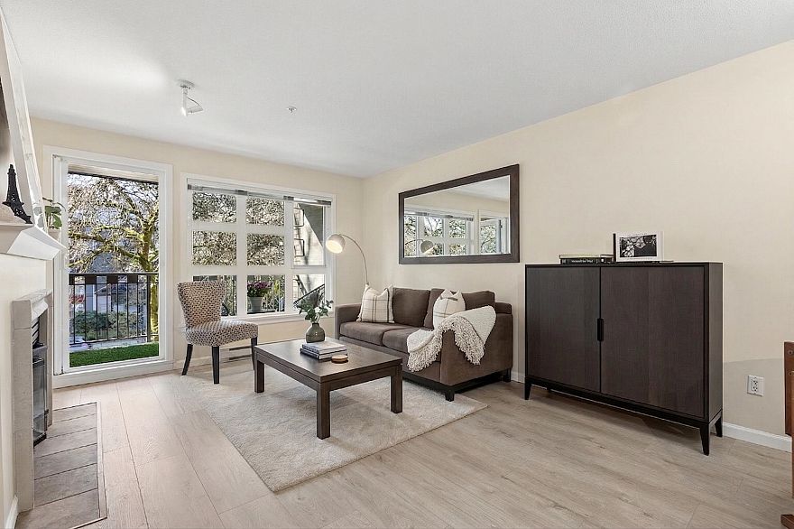 211 2161 W 12th Avenue