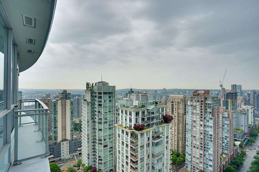 3105 833 Seymour Street