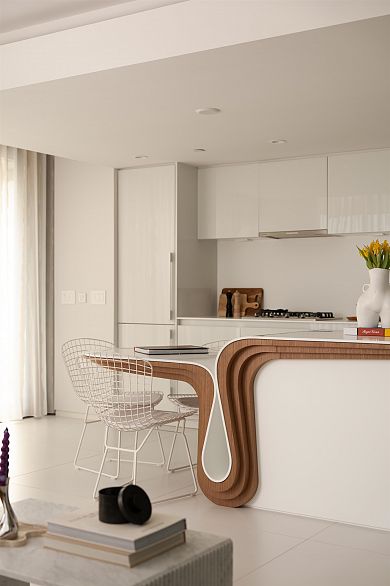 2802 1033 Nelson Street