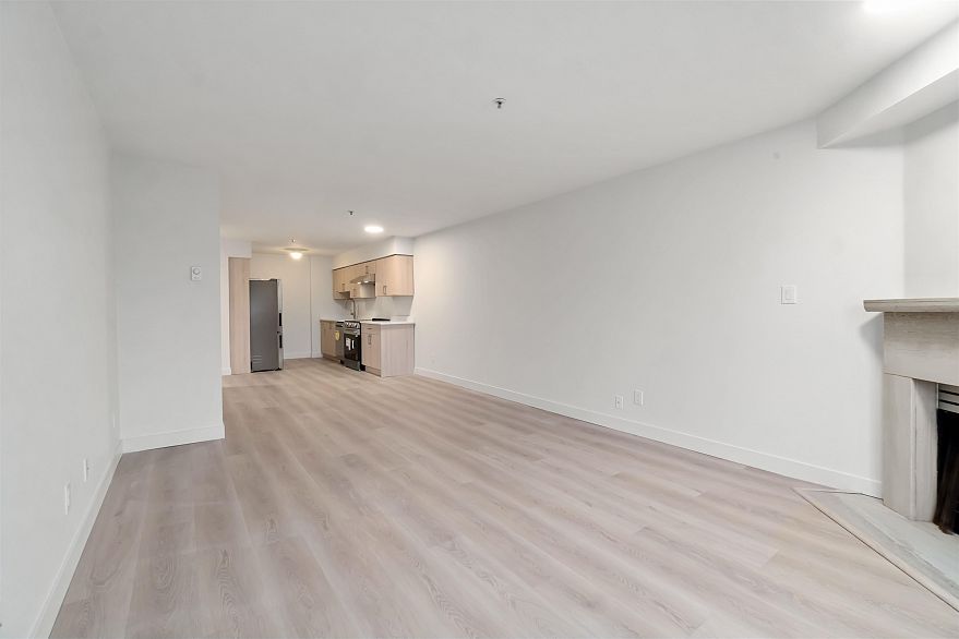 308 2928 Commercial Drive