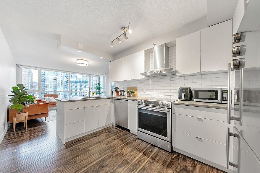 1003 1188 Richards Street