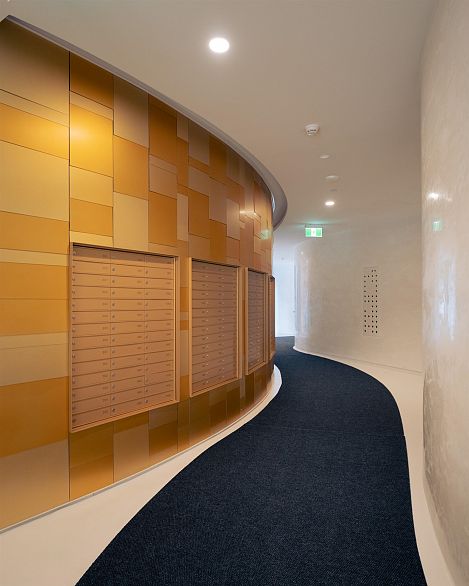 2802 1033 Nelson Street