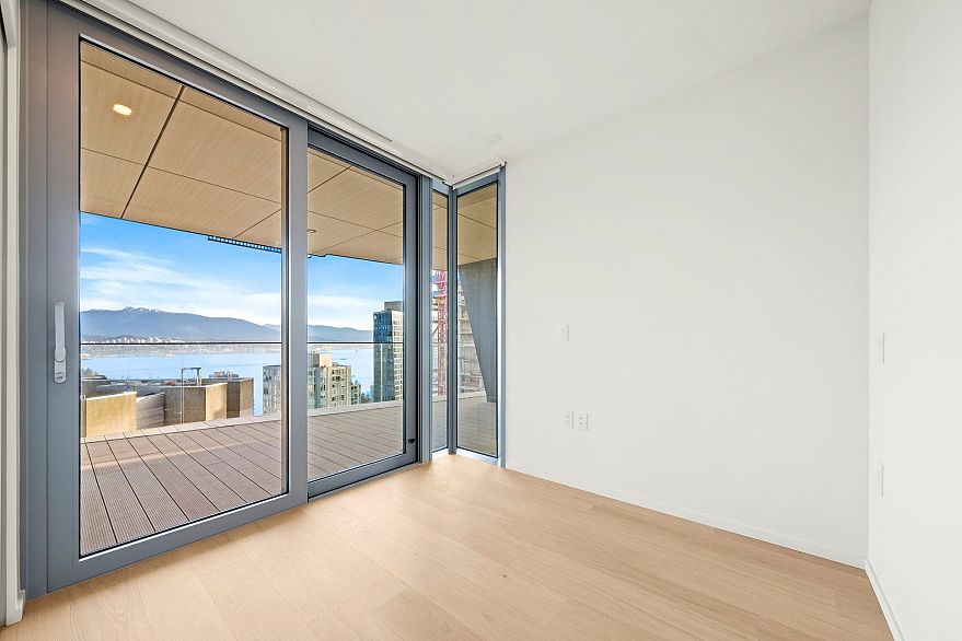 2902 1568 Alberni Street