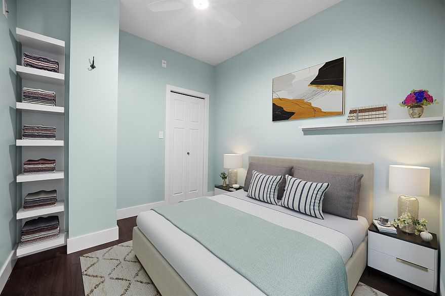 208 2250 Commercial Drive