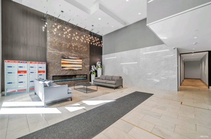 1205 3487 Binning Road