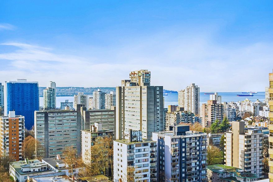 2004 1568 Alberni Street