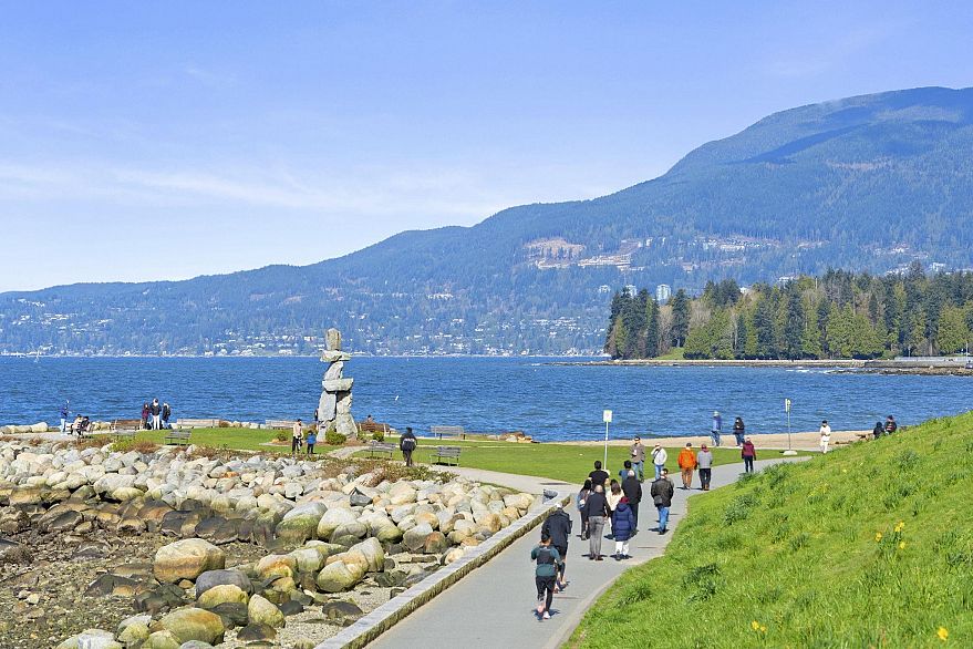 402 1575 Beach Avenue