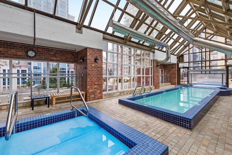 1102 1280 Richards Street