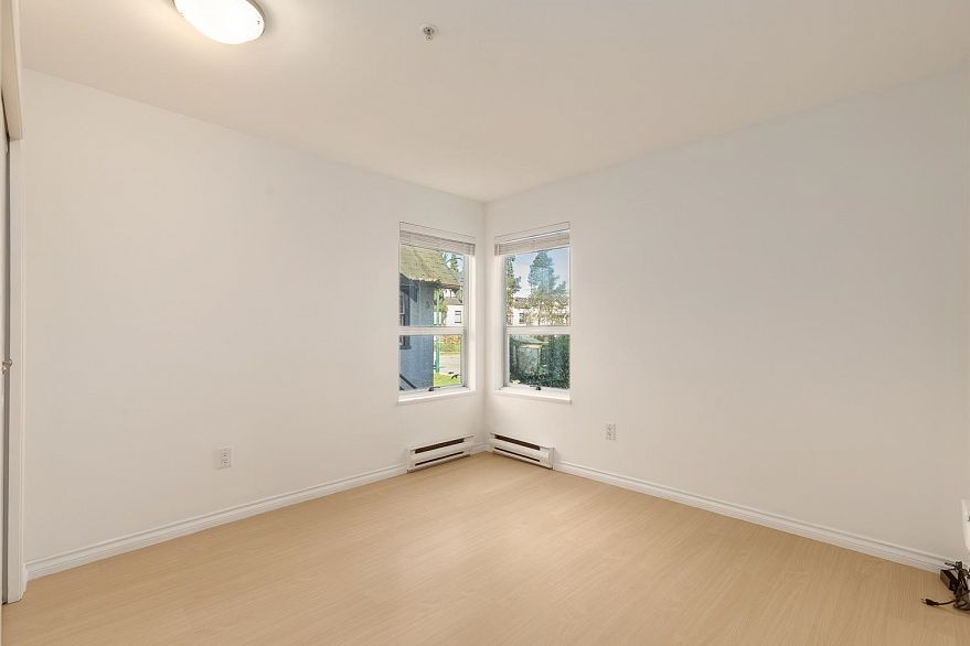 203 876 W 14th Avenue