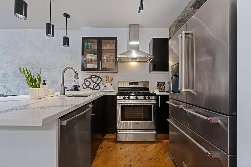 406 1216 Homer Street