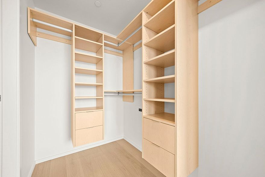 2902 1568 Alberni Street