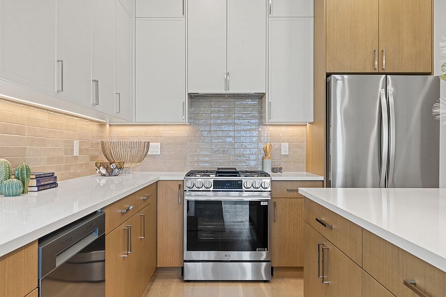 2136 Venables Street