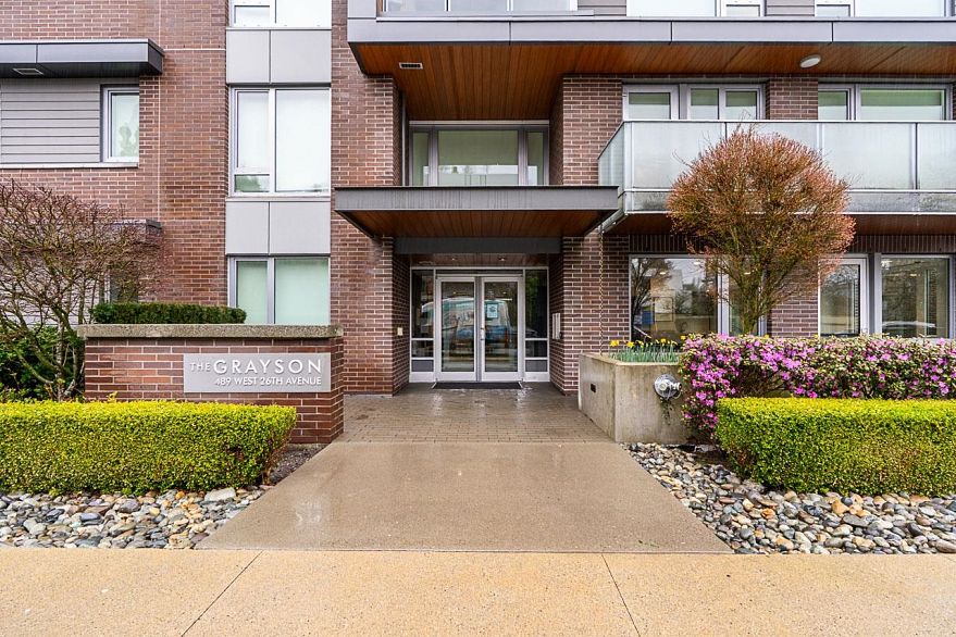 108 489 W 26th Avenue