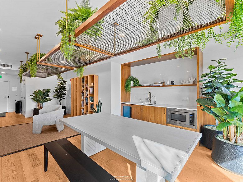 409 2550 Garden Drive