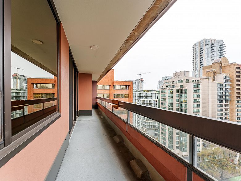 1108 1177 Hornby Street