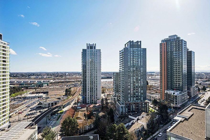 1909 8189 Cambie Street