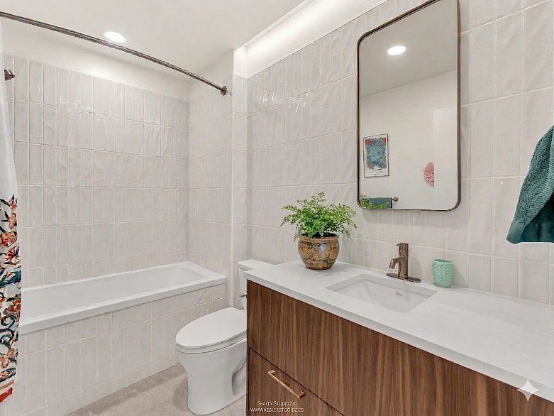 409 2550 Garden Drive